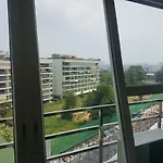 Park Royal 1